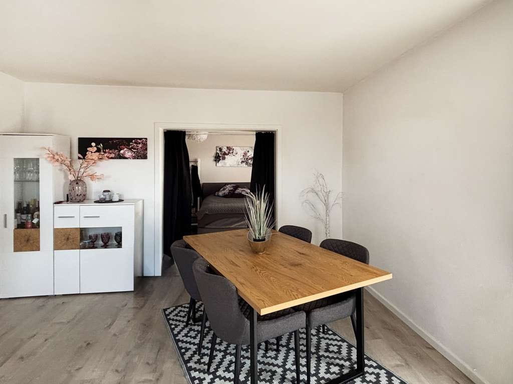 Immobilie in Überlingen - Stadtnahe 3,5 Zimmer-Wohnung in ruhiger Lage - Bild 1