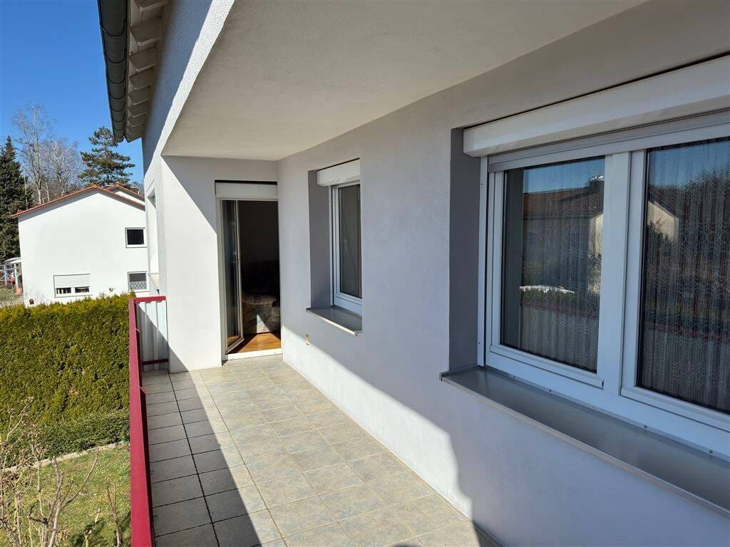 Immobilie in Burgkirchen an der Alz - Zweifamilienhaus mit Einliegerwohnung, großem Garten und viel Potenzial - Bild 3