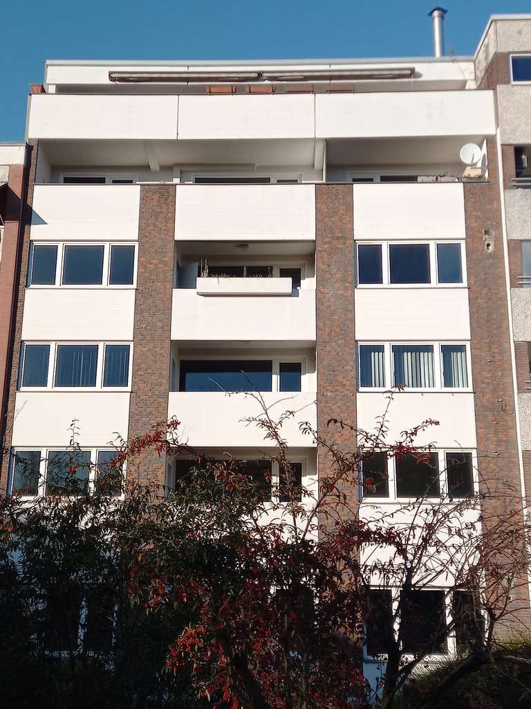 Immobilie in Troisdorf - Solide und zentrale Wohnung / Kapitalanlage im Zentrum von Troisdorf - Bild 1