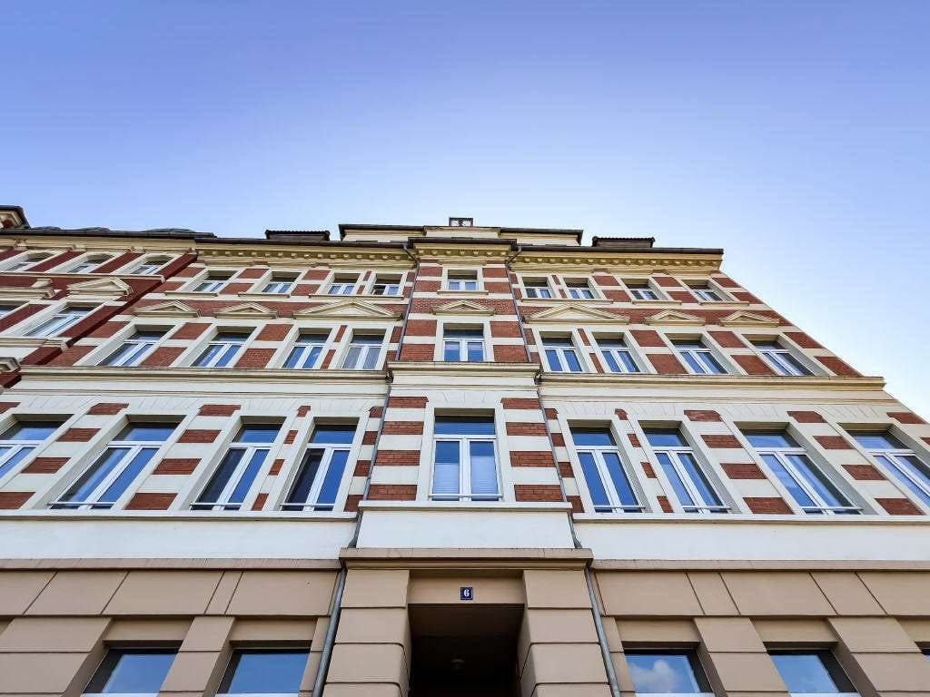 Immobilie in Riesa - Bezugsfreie, stilvoll sanierte 2-Raum-Eigentumswohnung mit traumhaftem Elbblick - im Herzen vo - Bild 1