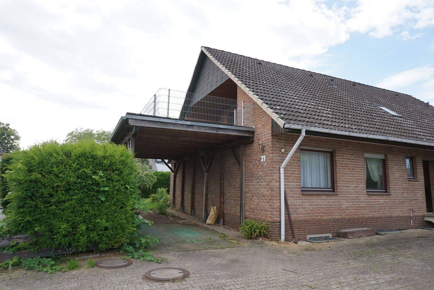 Immobilie in Embsen - Einfamilienhaus ca. 210 m² Wohnfläche mit Einliegerwohnung in 21409 Embsen, 680m² Eigentumsgrundstück, viel Platz für die große Familie  - Bild 2