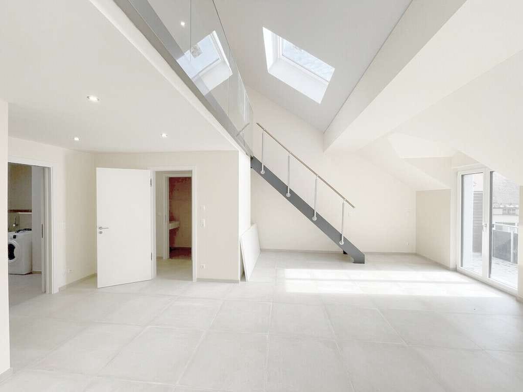 Immobilie in Icking - Helle neue 2,5 Zi.-Dachgeschoss-Maisonette-Whg. mit Süd-Balkon an der Floßlände von Wolfratshausen - Bild 3