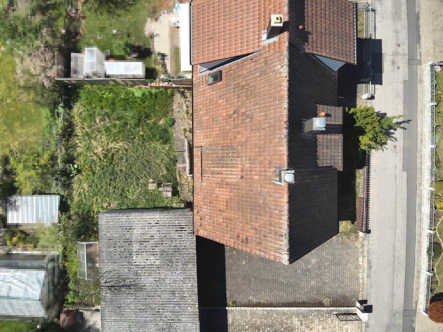 Immobilie in Heroldsbach - Handwerker aufgepasst - Doppelhaushälfte in Heroldsbach mit viel Potenzial - Bild 3