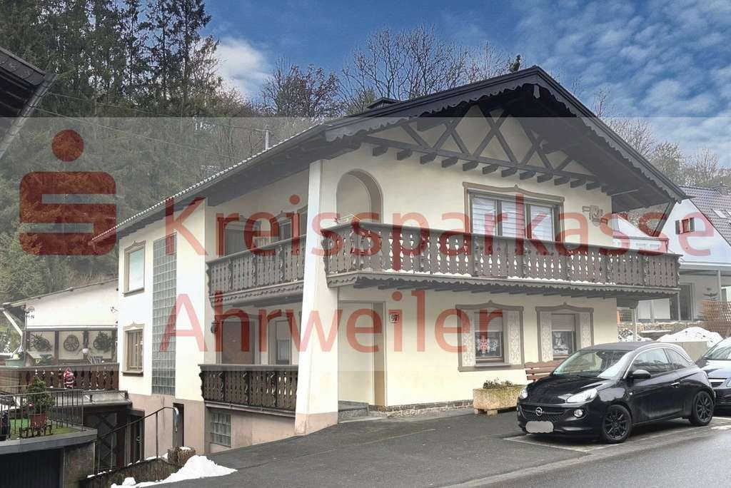 Immobilie in Altenahr - Vielseitig nutzbares Zweifamilienhaus mit zusätzlicher Gewerbeeinheit in Altenahr - Bild 0