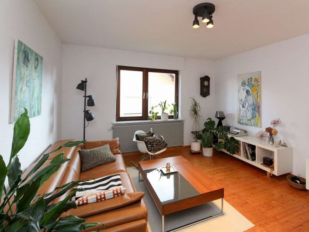 Immobilie in Neuhof - Zweifamilienhaus mit Garten und Doppelgarage in Neuhof- Hattenhof - Bild 3