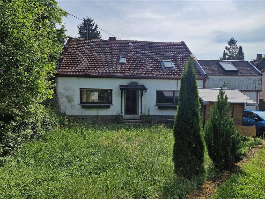 Immobilie in Nonnweiler - Freistehendes 1 FH / Generationenhaus mit Garten / Garage in Waldrandlage Nonnweiler OT - Bild 0