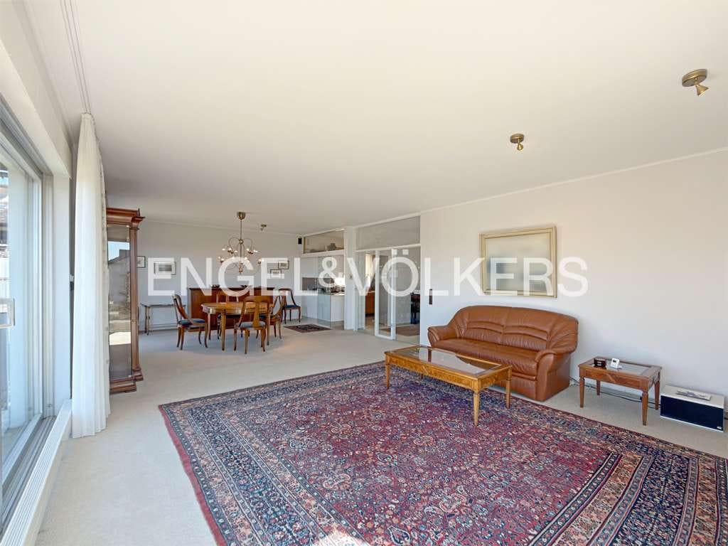 Immobilie in Weitersburg - Exklusives Einfamilienhaus mit Rhein-Panoramablick und zusätzlichem Grundstück - Bild 2
