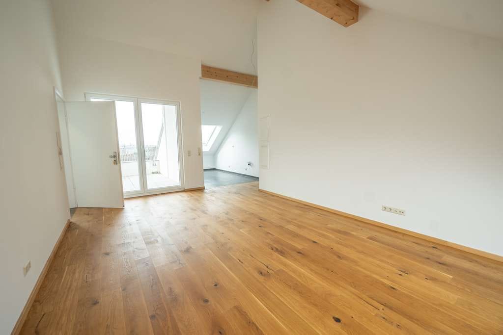 Immobilie in Ehrenkirchen - Außergewöhnliche Dachgeschosswohnung mit großer Dachterrasse und ca. 112 m² Wohnfläche - Bild 1