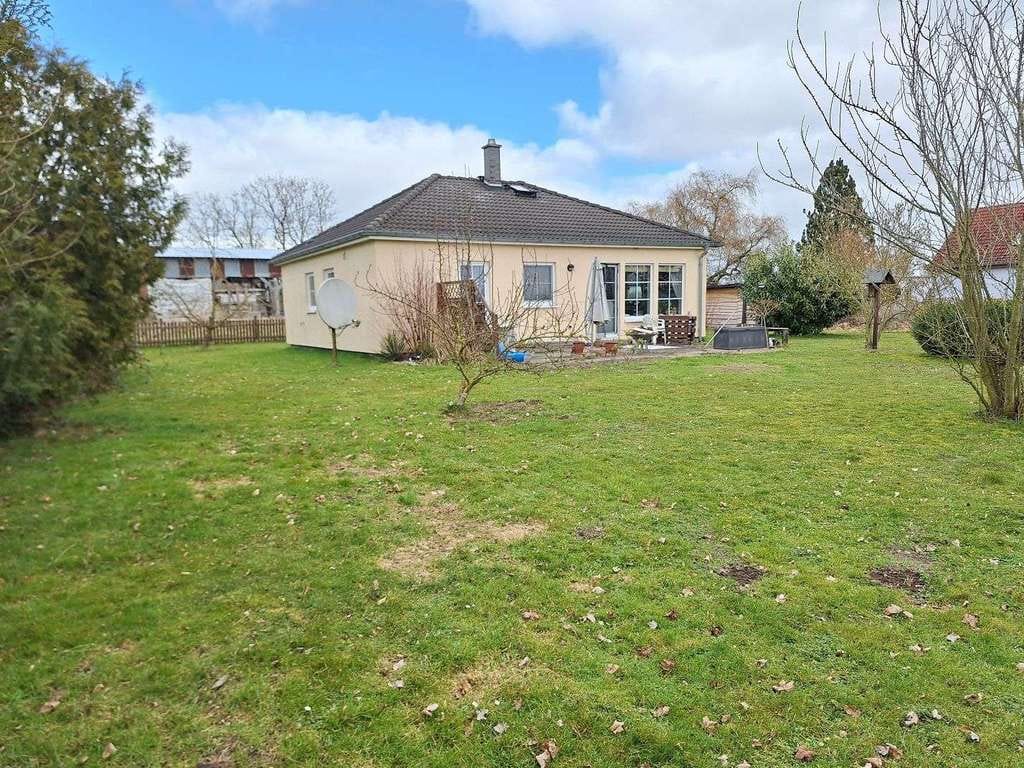 Immobilie in Dersekow - Kompakter Bungalow in Randlage von Dersekow nahe Greifswald - Bild 2