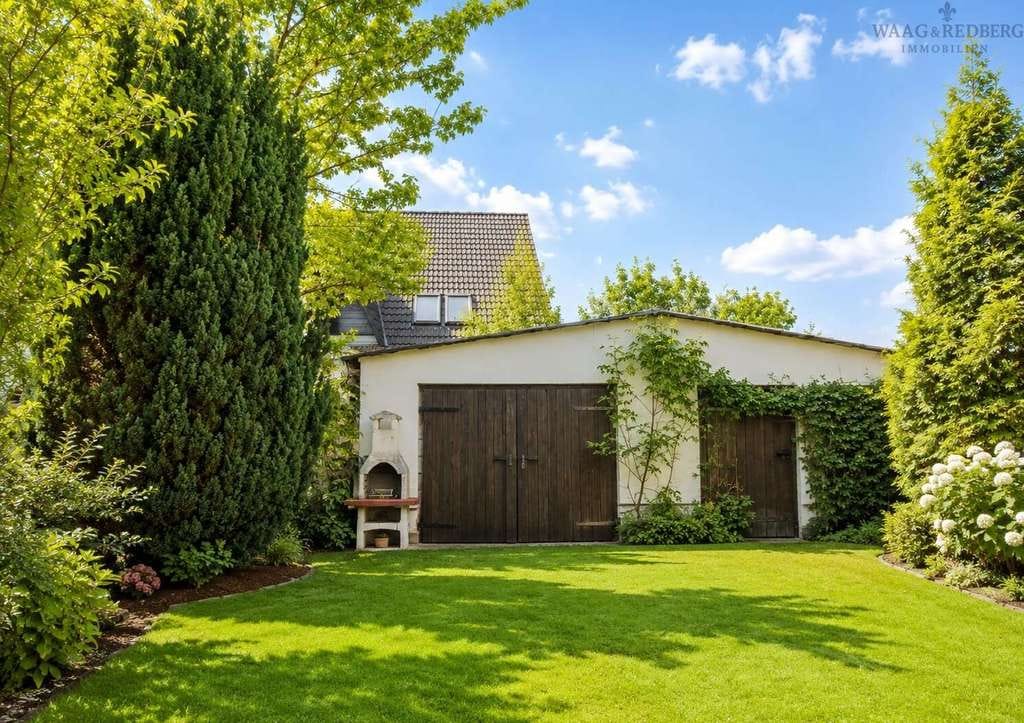 Immobilie in Fürstenwalde/Spree - Direkt am Bahnhof: Idyllisches Einfamilienhaus mit großem Garten und bester Anbindung - Bild 1