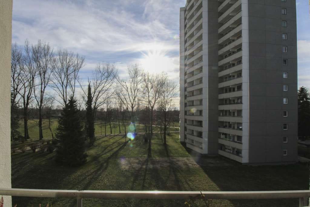 Immobilie in Puchheim - Attraktive 3-Zimmer-Wohnung mit zwei Balkonen in Puchheim – Vermietet - Bild 1