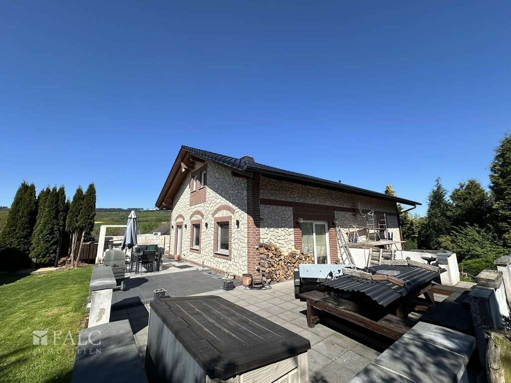 Immobilie in Einbeck - ***Idyllisches Einfamilienhaus in Wenzen - Großzügiges Grundstück direkt am Feld*** - Bild 1