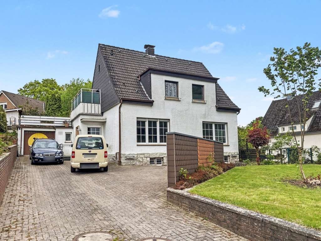 Immobilie in Ibbenbüren - Renovierungsbedürftiges Zweifamilienhaus in gefragter Wohnlage von Ibbenbüren - Bild 2