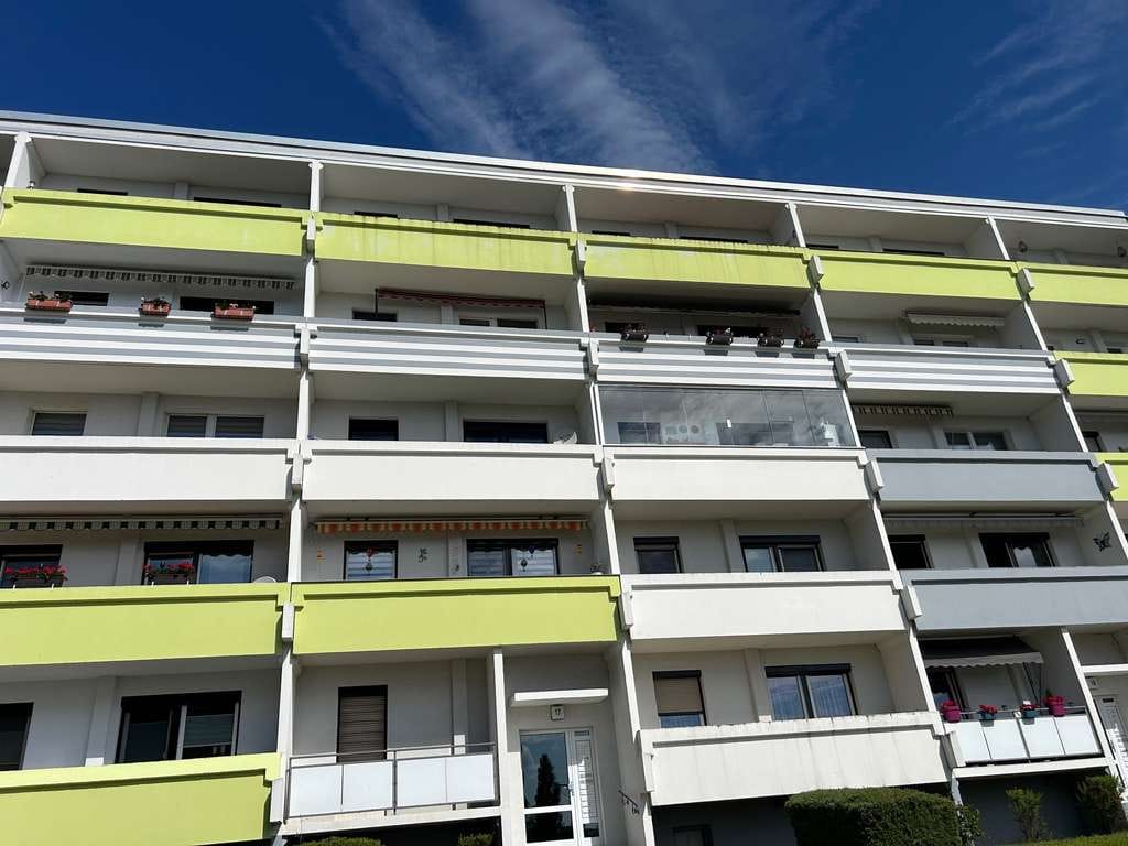 Immobilie in Teutschenthal - Solide Kapitalanlage: 2-Raumwohnung mit Renovierungsbedarf, Loggia und Weitblick! - Bild 0