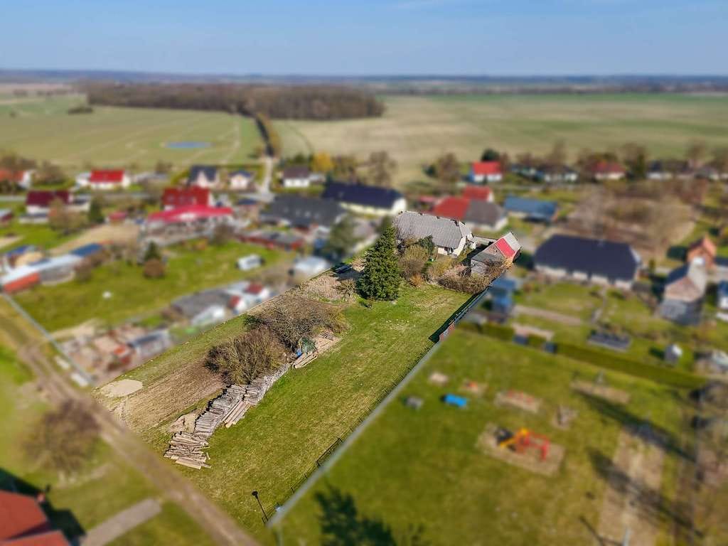 Immobilie in Gültz - Zwei Doppelhaushalten mit 3.820 qm Land in ruhiger Lage - Mecklenburgische Seenplatte - Bild 3