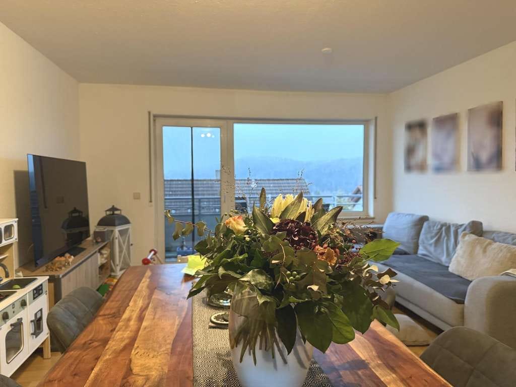 Immobilie in Trochtelfingen - Vermietete 3-Zimmer-Wohnung mit toller Aussicht  - Bild 1