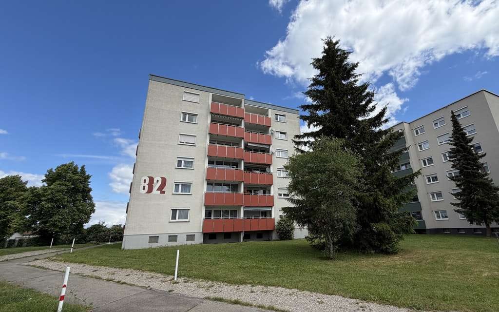 Immobilie in Aldingen - Wohnen über den Dächern – 3-Zimmer-Wohnung im 5. Stock - Bild 0