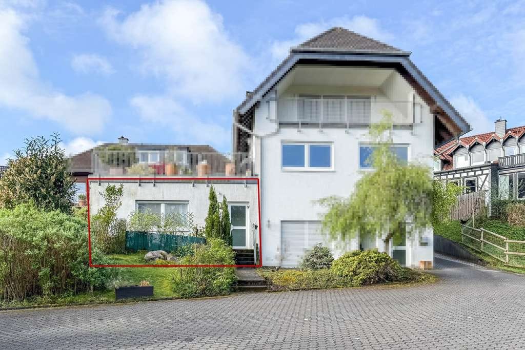 Immobilie in Overath - Wohnen im Grünen: Gepflegte 2-Zimmerwohnung mit Terrasse und eigenem Garten! - Bild 0