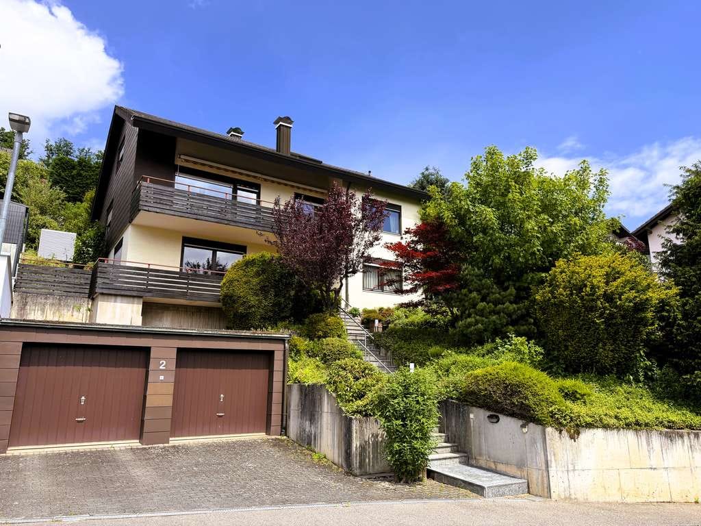Immobilie in Kämpfelbach - BILFINGEN - Solides Einfamilienhaus in herrlicher Aussichtslage - Bild 0