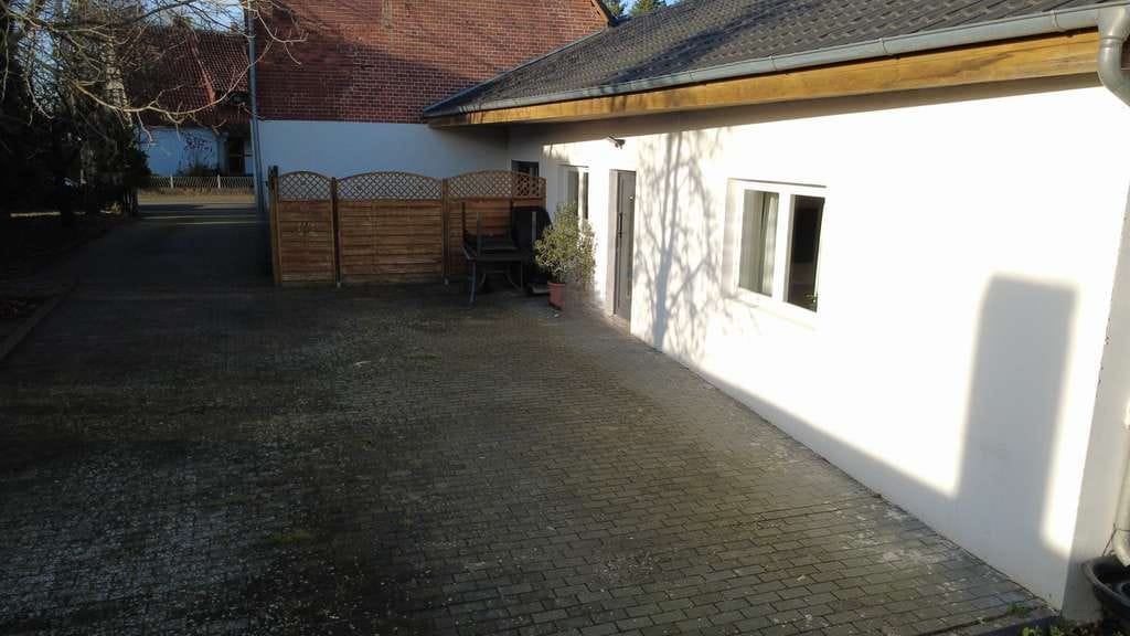 Immobilie in Schwarmstedt - Attraktive Kapitalanlage: Wohnhaus mit großem Nebengebäude in bester Wohnlage von Schwarmstedt - Bild 2