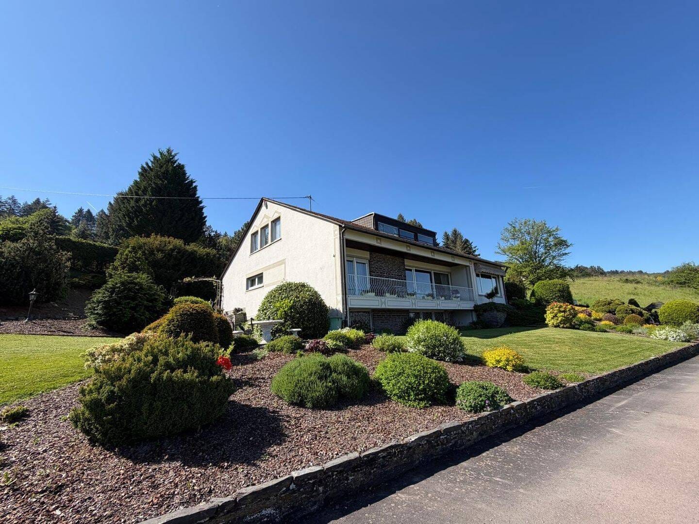 Immobilie in Leiwen - Exklusiver Weinberg mit Wohn- und Ferienhaus und unverbaubarem Moselblick! - Bild 3