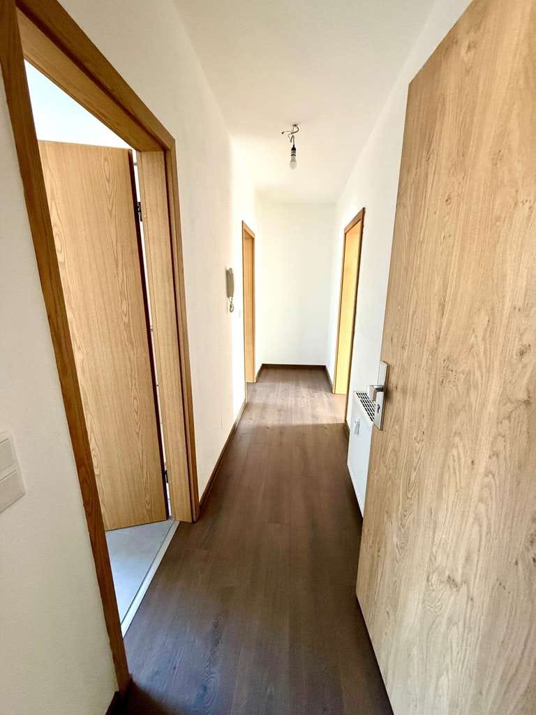 Immobilie in Eberswalde - Spechthausen 28 l Renovierte 3-Zimmer Wohnung mit Gartenanteil, Keller und Stellplatz - Bild 0