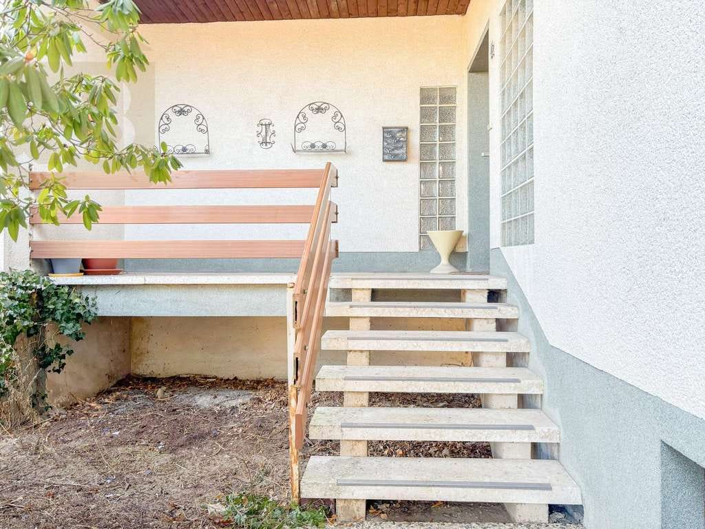 Immobilie in Danndorf - Sanierungsbedürftiger Bungalow mit Carport und Garage in Danndorf! Mein Haus = Mein Partner! - Bild 2