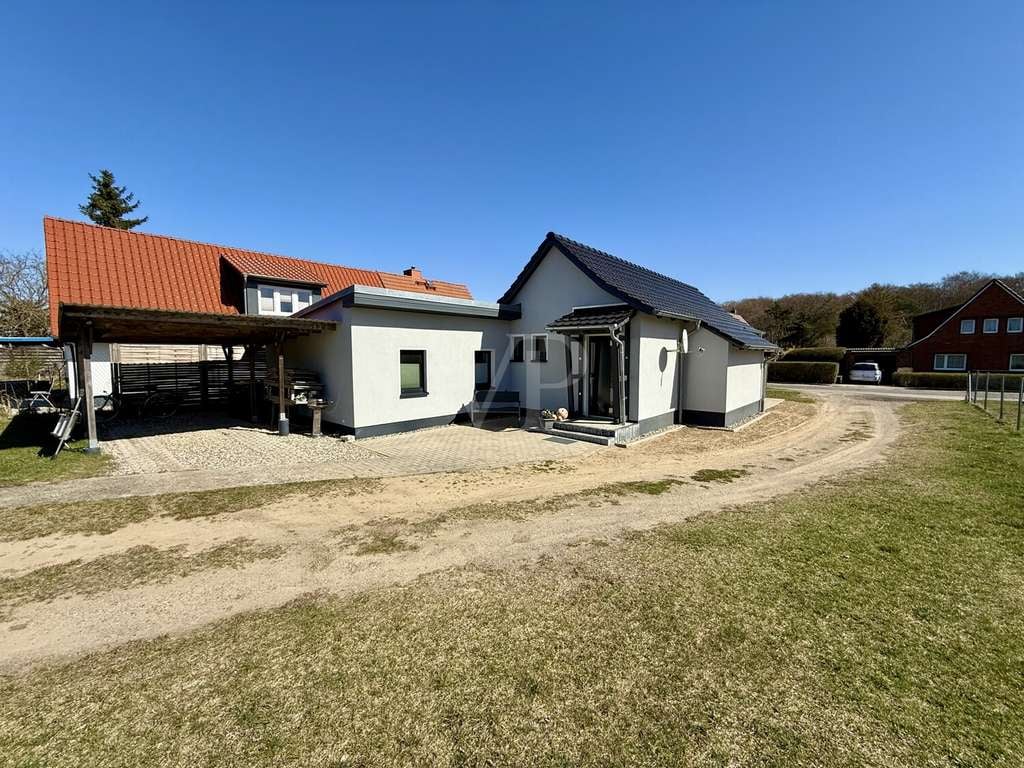 Immobilie in Fünfseen - neuwertiges Einfamilienhaus auf großem Grundstück, kürzlich saniert, oder als Ferienimmobilie - Bild 3