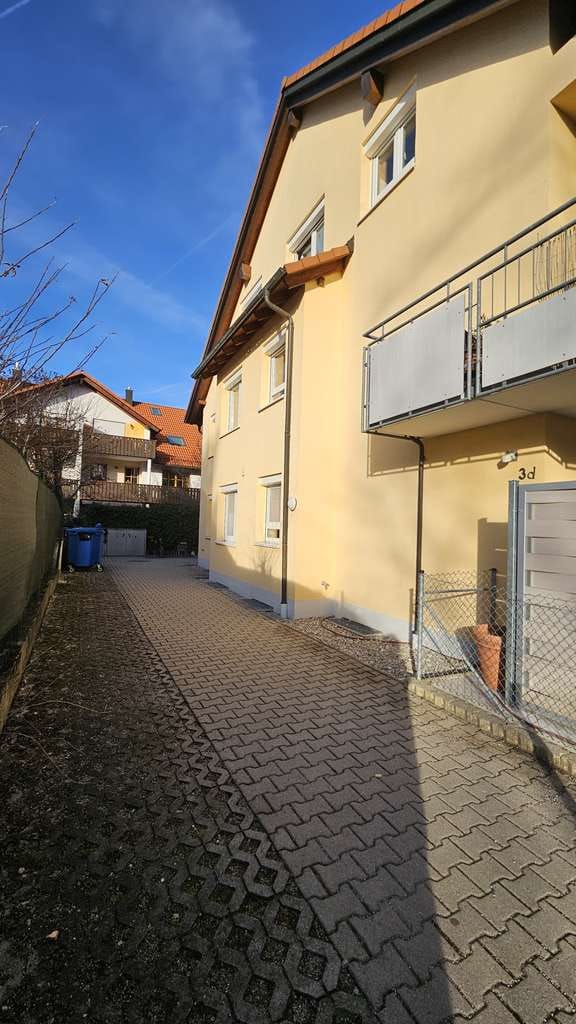 Immobilie in Maisach - Ruhig gelegene 4-Zi.-Gartenwohnung mit sonniger Terrasse, langjährig vermietet! - Bild 1