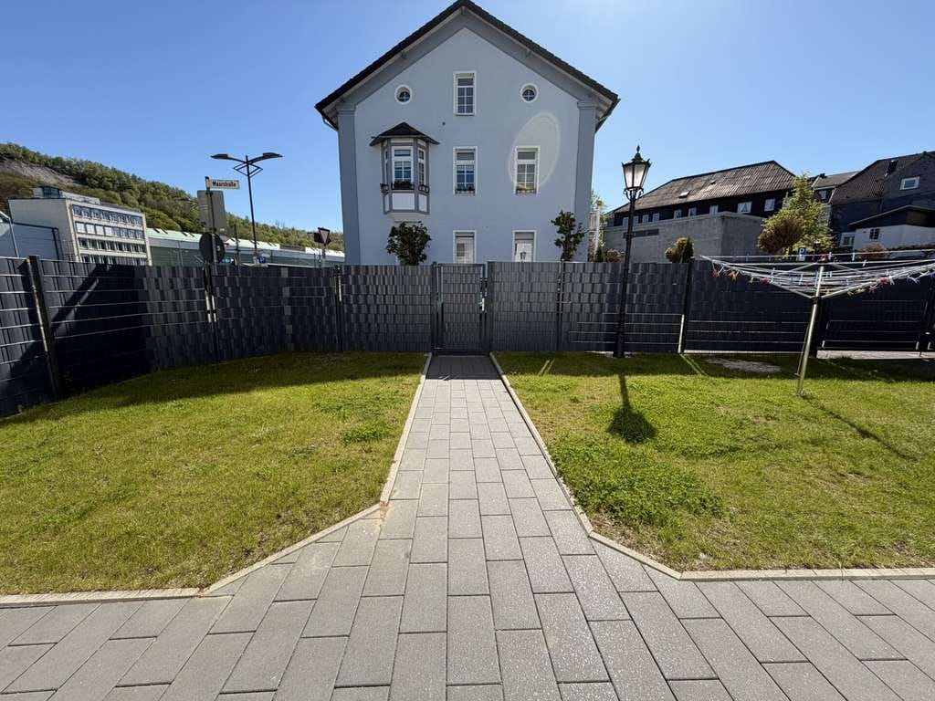 Immobilie in Wissen - Vollständig saniertes Einfamilienhaus mit kleinem Innenhof in zentraler Lage von Wissen! - Bild 3
