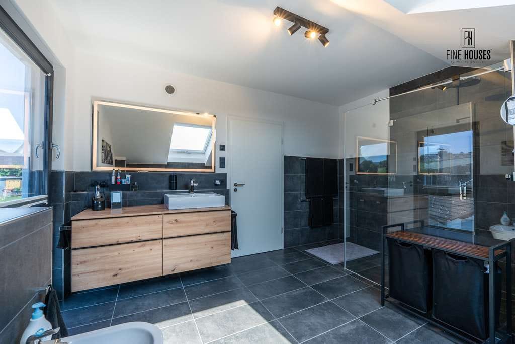 Immobilie in Brombachtal - Familienglück im Grünen - neuwertiges Einfamilienhaus mit großem Garten und modernster Energietechni - Bild 5