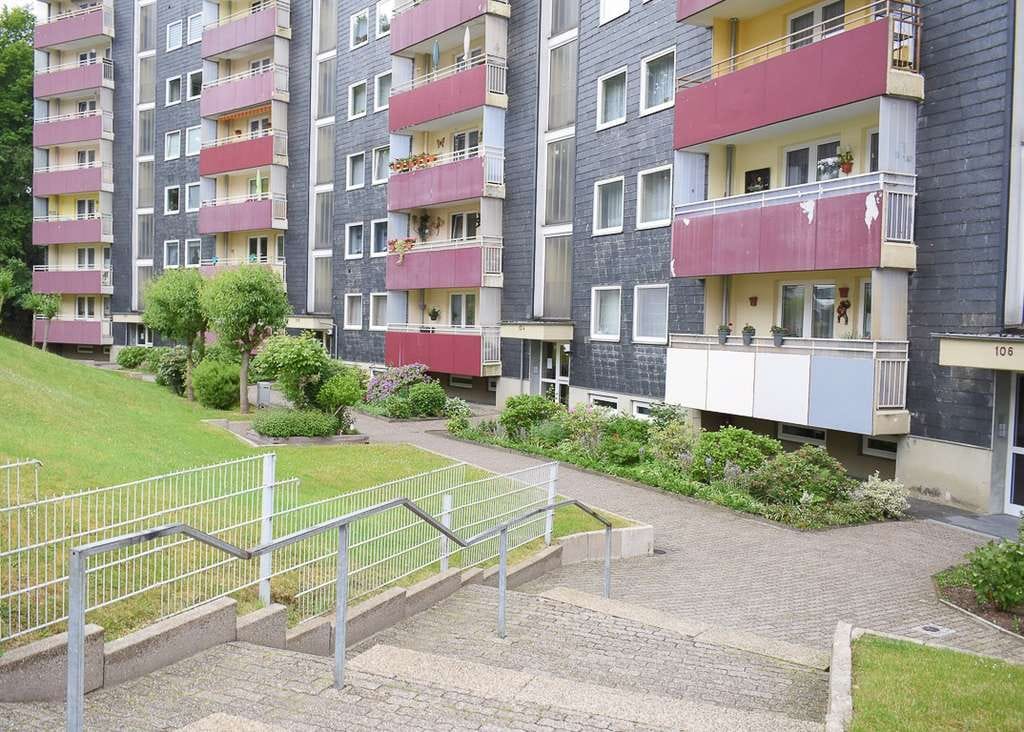 Immobilie in Wuppertal - Kapitalanlage: Vermietete 3-Zimmer-Wohnung in Wuppertal-Oberbarmen - Bild 2