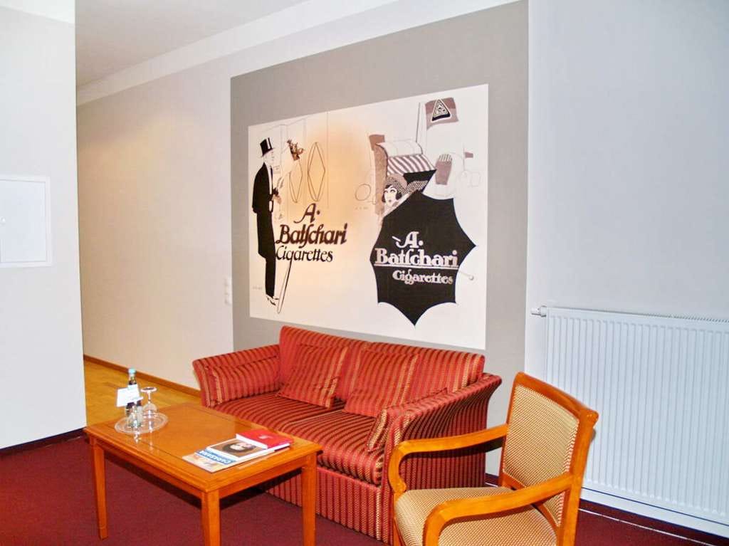 Immobilie in Baden-Baden - Langfristig vermietetes Hotel-Appartment im Batschari-Palais - Bild 3