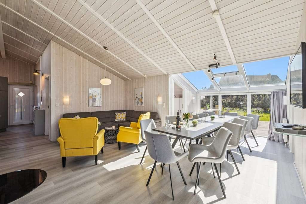 Immobilie in Brodersby - Provisionsfrei – Hochwertiges Ferienhaus mit Sauna, Kamin und Top-Lage: nur 300 m zur Ostsee - Bild 5