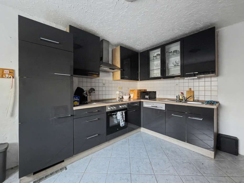 Immobilie in Reinbek - Hier steckt Zukunft drin: Einfamilienhaus für kreative Köpfe und Handwerker in Neuschönningstedt - Bild 2