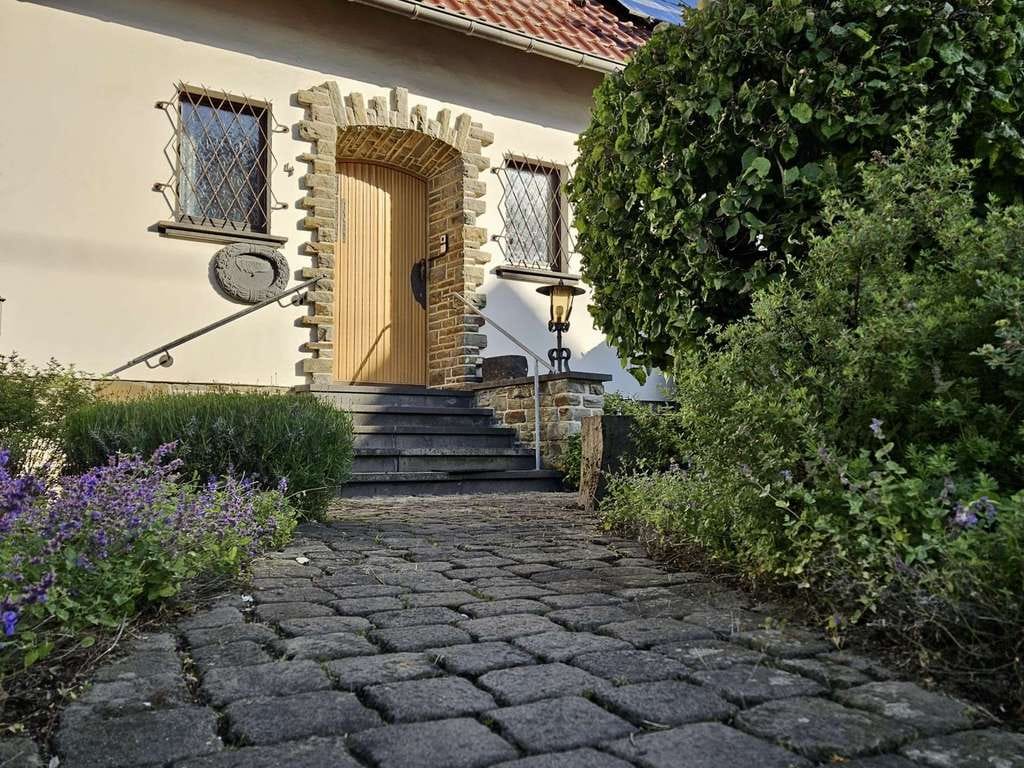 Immobilie in Mendig - Einfamilienhaus in Top Lage von Mendig - Haus Garten Garage - Bild 4