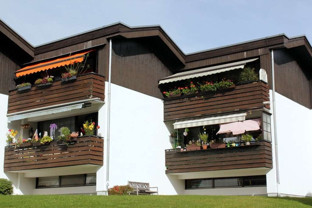 Immobilie in Schliersee - ___Großzügige WOHNUNG in bevorzugter Wohnlage mit SEEBLICK___ - Bild 1