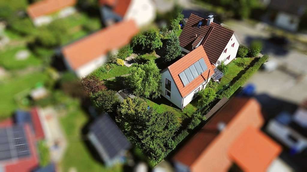 Immobilie in Burgkirchen an der Alz - Raum für Sie und Ihre Familie -  großes Einfamilienhaus, oder Haus mit Einliegerwohnung - Bild 3