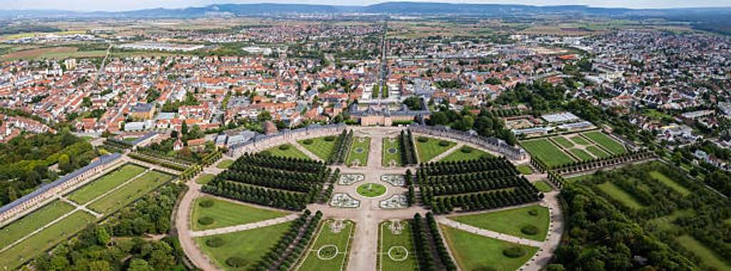 Immobilie in Schwetzingen - Exklusive Kapitalanlage in sehr guter Lage nahe dem Schloss - Bild 2