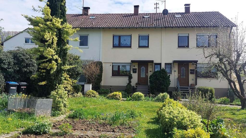 Immobilie in Frickenhausen - Ein Haus zum Wohlfühlen mit Wintergarten, Balkon und separater Garage - Bild 0