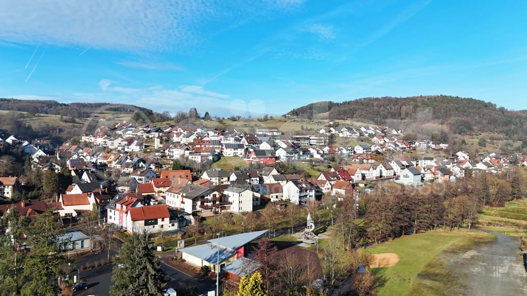 Immobilie in Heimbuchenthal - Ihr neues Zuhause im Grünen! - Bild 1