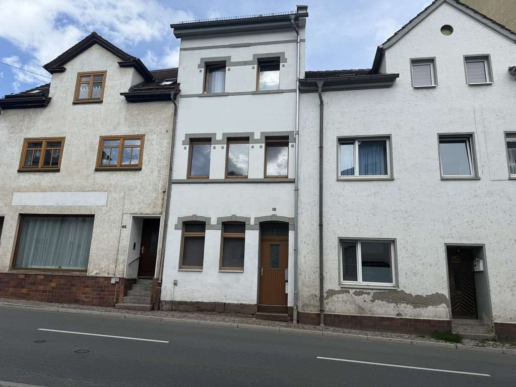Immobilie in Stadtroda - TOP RENDITE - Gut vermietetes Einfamilienhaus in Stadtroda - Bild 1