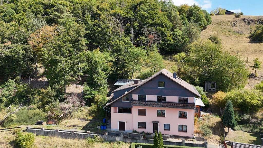 Immobilie in Steffenberg - Großzügige Eigentumswohnung mit 2 Einheiten – 
ideal für Familien & Kapitalanleger - Bild 0