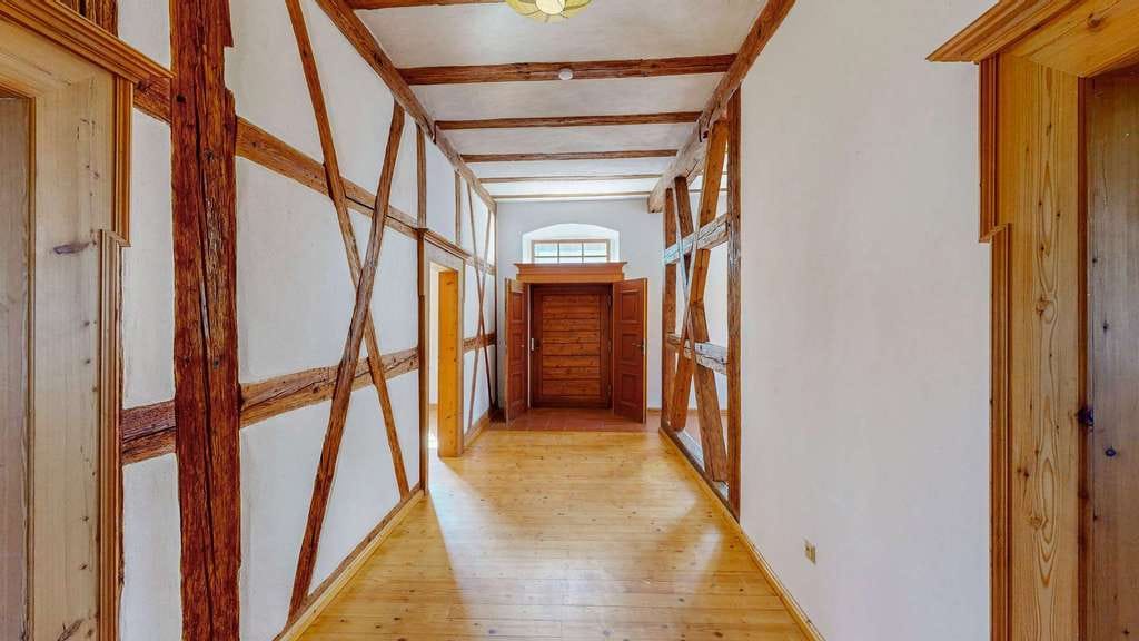 Immobilie in Obernbreit - Charaktervoller Gutshof aus 1798 – Denkmalgeschütztes Mehrfamilienhaus mit Ausbaupotenzial - Bild 4