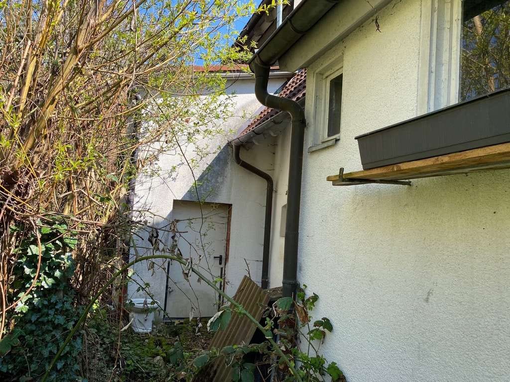 Immobilie in Lenningen - Das Haus bietet viele Freiräume zum Gestalten - Bild 3