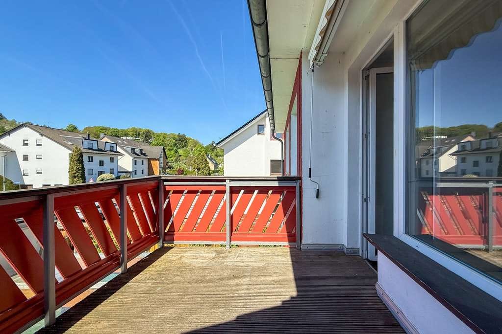 Immobilie in Lohmar - Ruhig Wohnen zwischen Overath und Lohmar - 
Gepflegte 3,5-Zimmerwohnung mit Sonnenbalkon - Bild 2