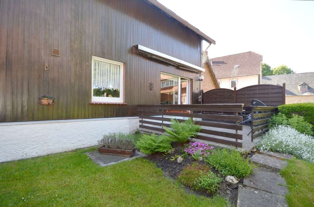 Immobilie in Goslar - Wie ein Haus - mit Garten! Gemütliche Maisonette-Wohnung mit 5 Zimmern, 2 Bädern + Garten. - Bild 1