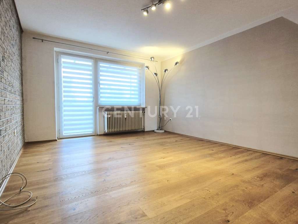 Immobilie in Burghausen - ***Sofort einziehen! Renovierte 3-Zimmer-Wohnung mit Einbauküche und Garage in zentraler Lage*** - Bild 1