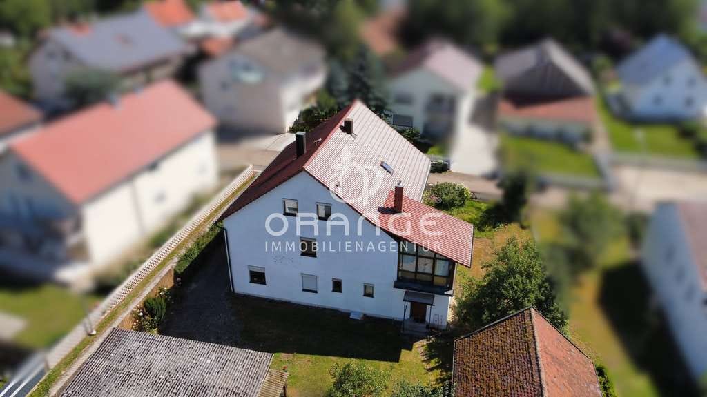 Immobilie in Mintraching - Anleger & Selbstnutzer: Vermietetes Haus mit kurzfristig kündbarem Vertrag und steuerlichem Mehrwert - Bild 2