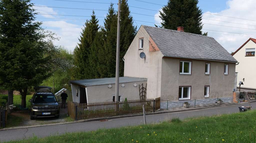 Immobilie in Heinsdorfergrund - ! ! NEUER KP 49.000 EUR ! ! Omas Häuschen mit Garten und Terrasse - Bild 1